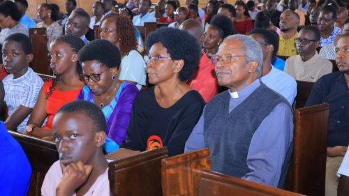 Volunteers-25th-Anniversary-1134-900x505