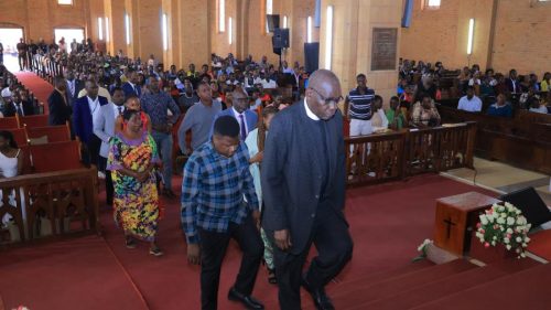 Volunteers-25th-Anniversary-1144-900x505