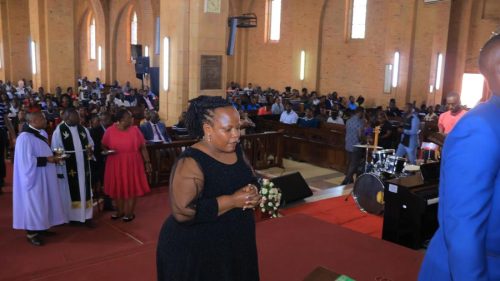 Volunteers-25th-Anniversary-1197-900x505