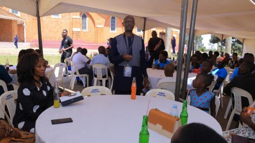 Volunteers-25th-Anniversary-1279-900x505