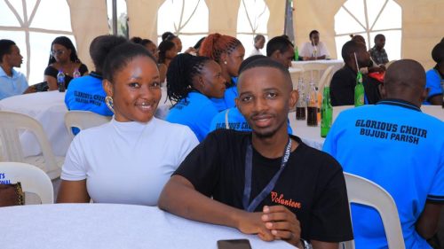 Volunteers-25th-Anniversary-1300-900x505