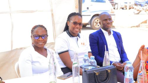 Volunteers-25th-Anniversary-1404-900x505