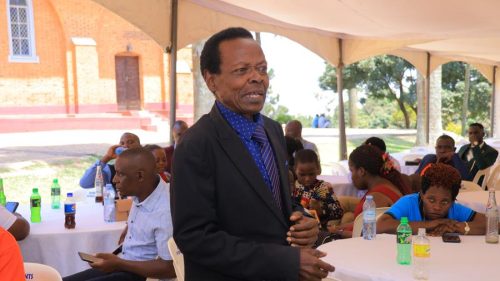 Volunteers-25th-Anniversary-1407-900x505