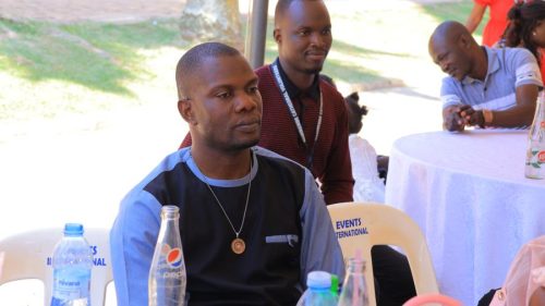 Volunteers-25th-Anniversary-1422-900x505