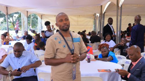 Volunteers-25th-Anniversary-1542-900x505